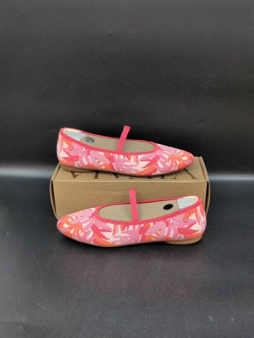 Vivaia Tamia Mary Jane Almond Toe Ballet Flats Women's US 8.5 Coral Tropical